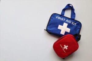 UNIVERSAL FIRST AID