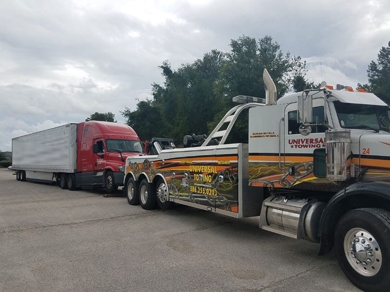 I-95 semi towing